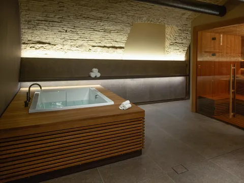 Privátní spa v OREA Place Seno s vířivkou a saunou